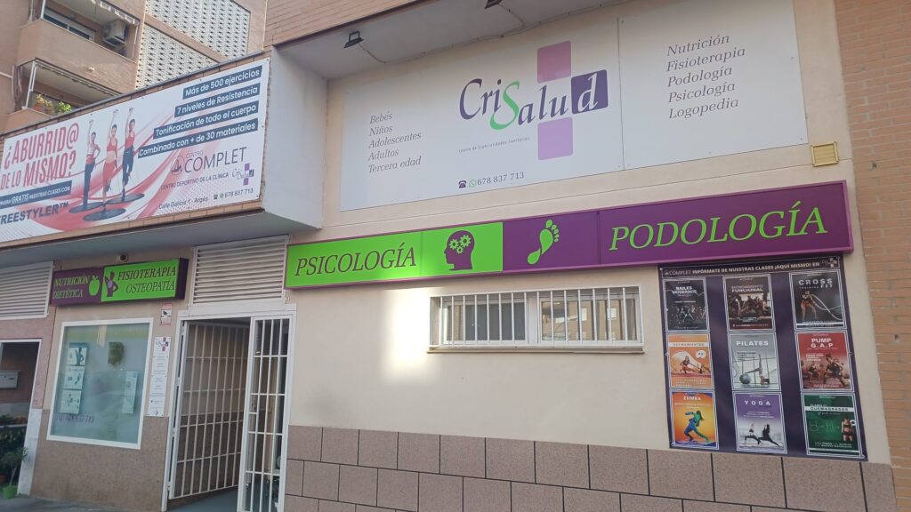 Fachada de la Clínica de Crisalud